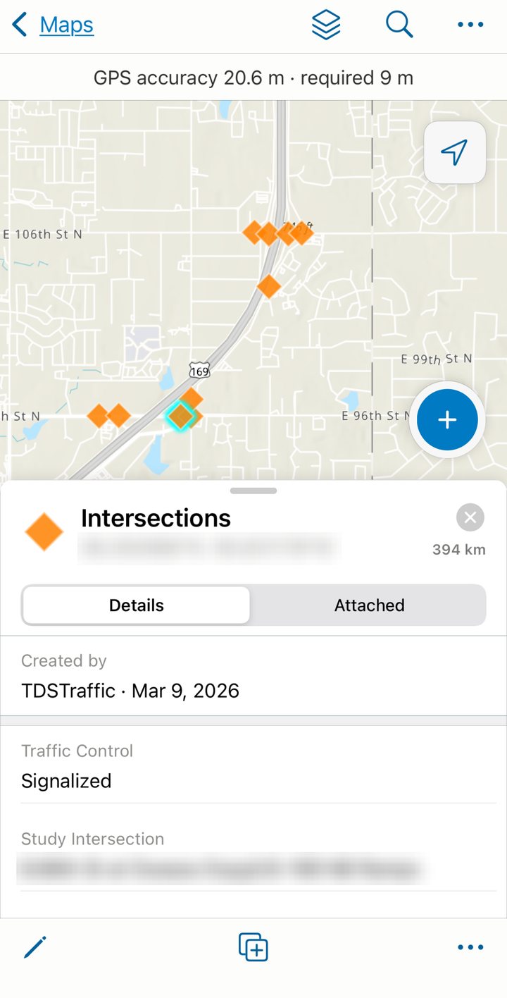 Field inventory application showing a signalized intersection record with its attributes